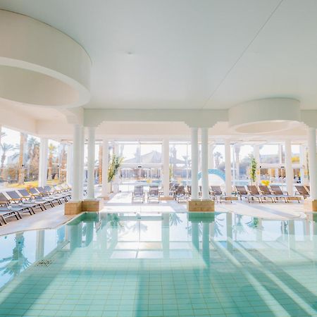 David Dead Sea Resort & Spa Ein Bokek Exterior photo The indoor pool at the hotel