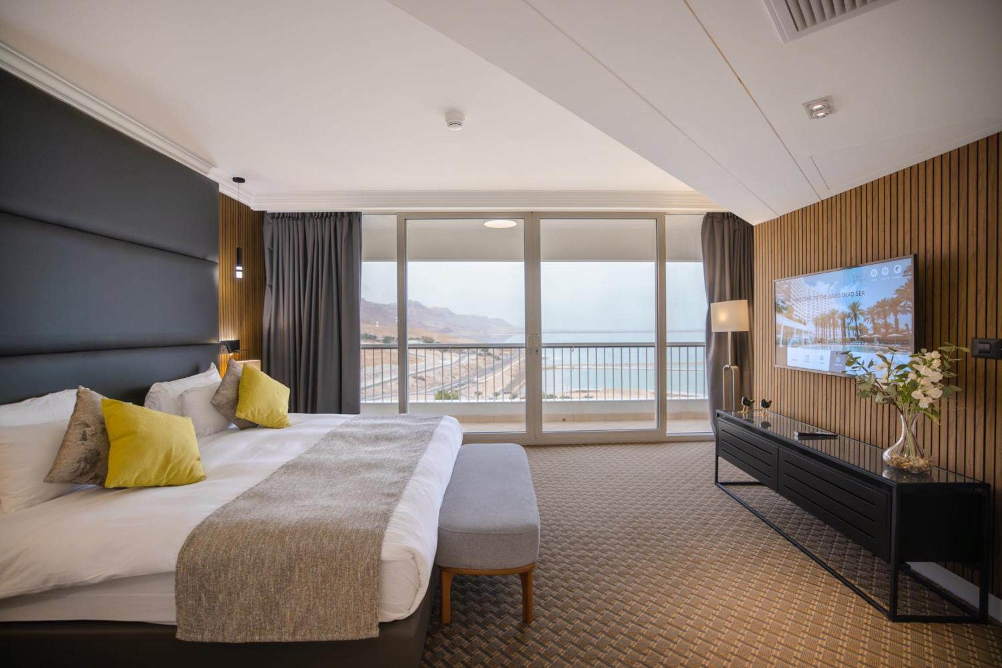 David Dead Sea Resort & Spa Ein Bokek Exterior photo Deluxe Room